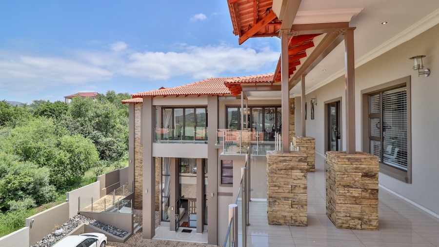 6 Bedroom Property for Sale in Birdwood Estate North West